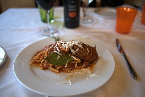 Mista Lunga Gragnoro al Ragù di Braciola